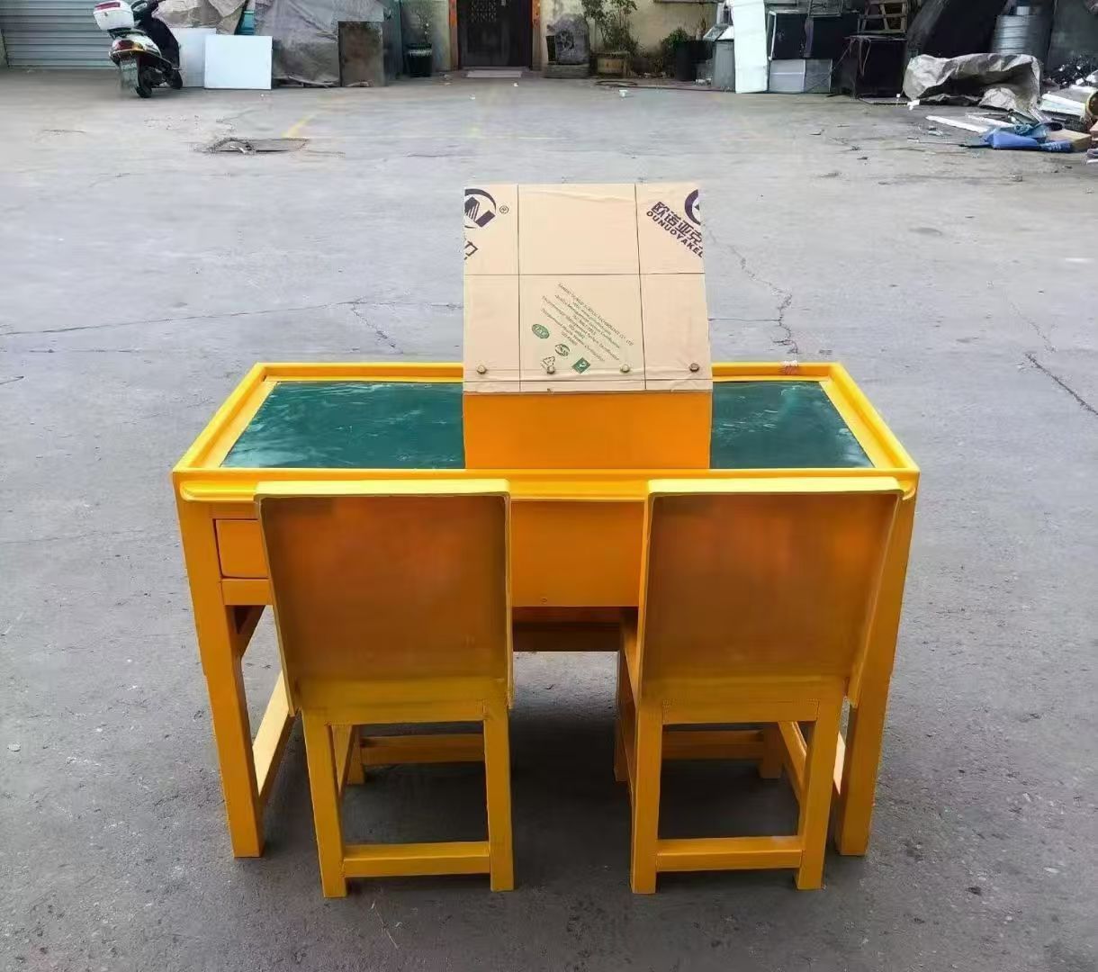 江边乡防静电导通桌井下煤矿火工品发放桌：危险品流转的安全守护者